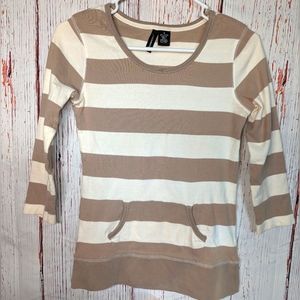 Jason Maxwell tan and white striped 3/4 sleeve shirt size small